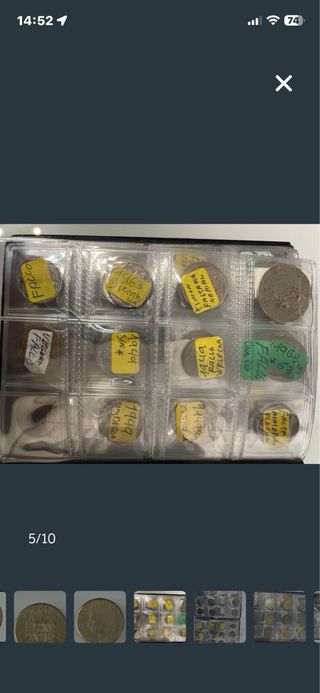 Moneda antigua dorada