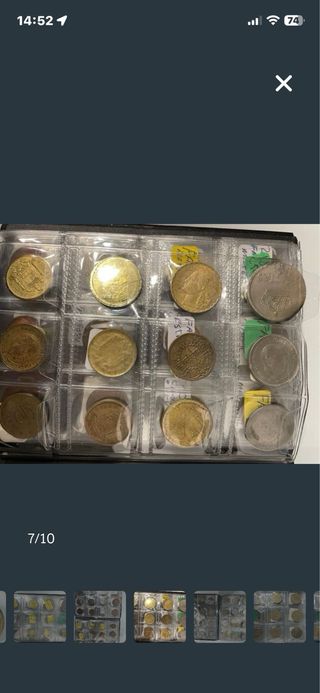Moneda antigua dorada