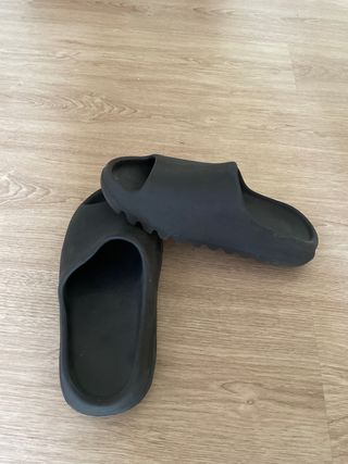 Chanclas Adidas Yeezy Slide Talla 39 Negras