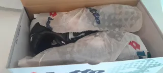 Scarpe Lotto nere e rosse