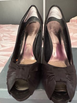 Zapatos de raso Sissei negros