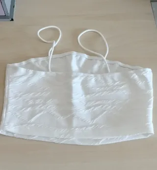 Top blanco tirantes texturizado
