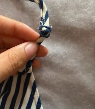 Mono rayas azul y blanco