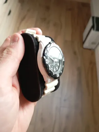 Reloj Casio Quartz Blanco mrw-200h