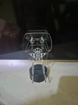 Soporte Mandos/Cascos Betis LED