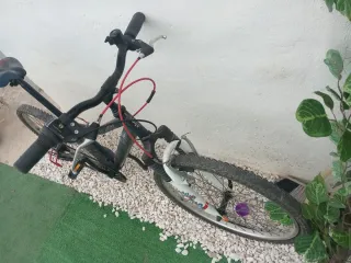 Bicicleta Btwin Montaña