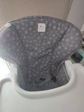Trona Jane convertible en mesa y silla
