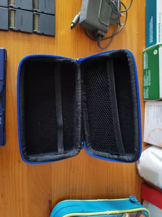 Nintendo DS Blu + 9 Giochi, Caricatore e Custodia