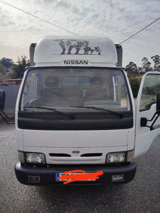 Nissan Cabstar 2003