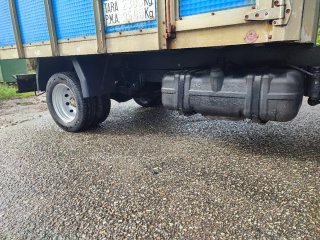 Nissan Cabstar 2003