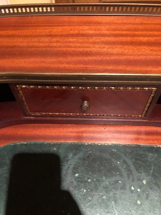 Escritorio estilo inglés madera y metal