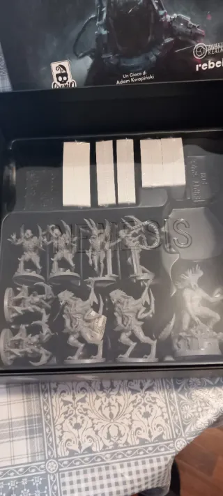 Gioco da tavolo Nemesis in italiano