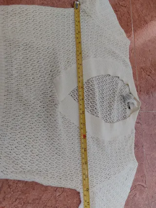 Suéter Mango calado color crema