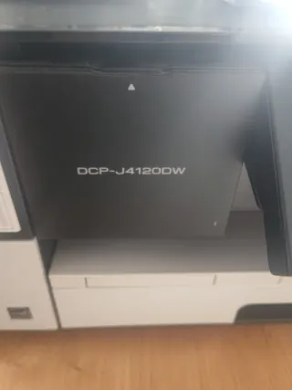 Impresora Brother DCP-J4120W con escáner