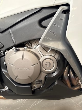 Honda VFR 1200 Blanca