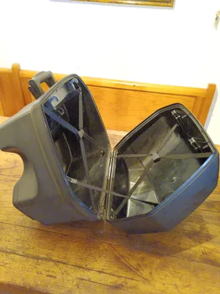 Maleta Derecha BMW Touring Negra