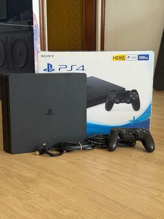 PS4 Slim con scatola e controller