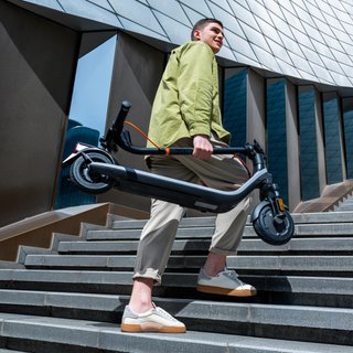 Patinete eléctrico Ninebot hasta 25 km, E2+ V2