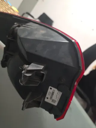 Piloto trasero BMW X1 F48 (2015)