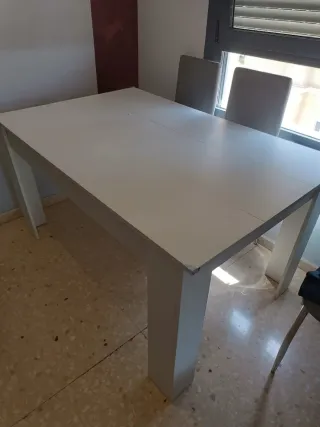 6 sillas de comedor grises y plata,Mesa blanca