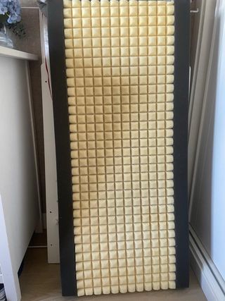 Cuna blanca con ruedas