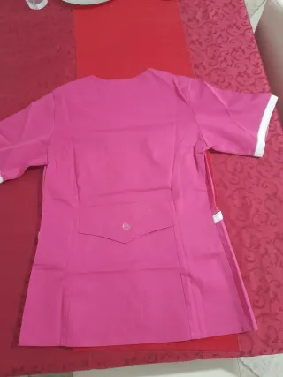 Casacca da lavoro rosa fuxia con zip