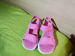 Sandalias niña rosa y blancas