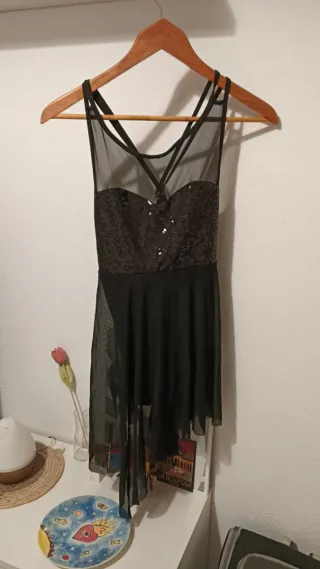 Vestidos y mono de fiesta