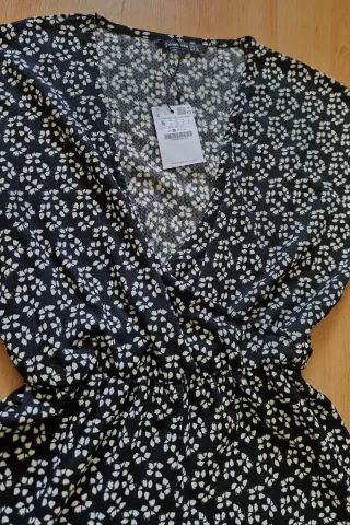 Mono Stradivarius talla S, blanco y negro, nuevo