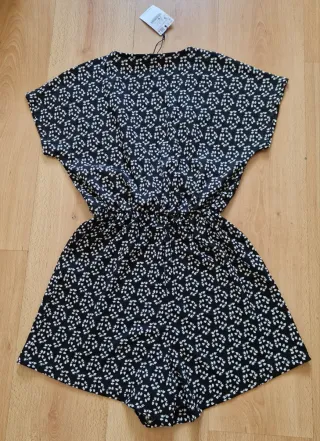 Mono Stradivarius talla S, blanco y negro, nuevo