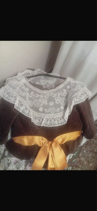 Traje de Fallera Marrón y Blanco