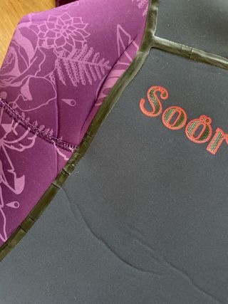 Neopreno morado y azul Soöruz