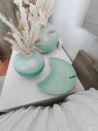 Conjunto de jarrones y bandeja turquesa