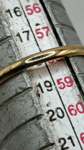 Anillo Oro 18k con Piedra Transparente Ovalada