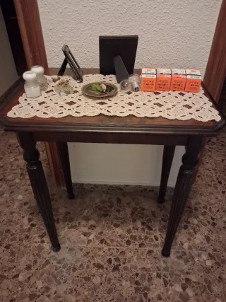 Mesita auxiliar madera