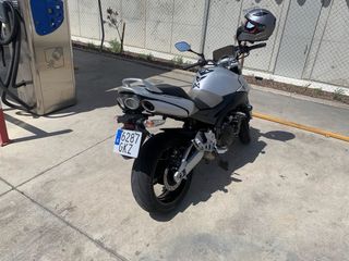 Suzuki GSR 600 año 2009 - 70000 Km