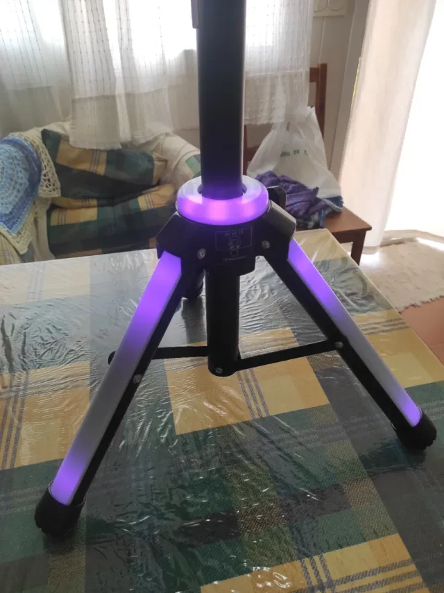 Altavoz Bluetooth LED Karaoke 110W con Trípode