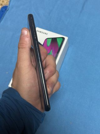 Samsung Galaxy A40 64GB
