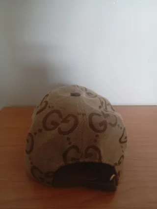 Gorra Gucci Monograma Clásico Marrón