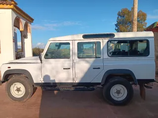 Land Rover Defender 2016