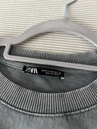 Camiseta Zara Oversize Gris