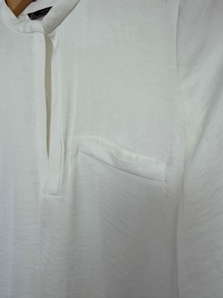 Blusa Zara satinada semitransparente Talla S