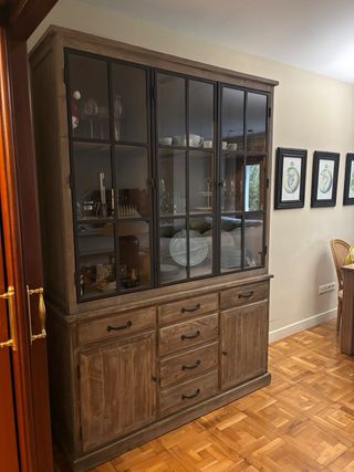 Alacena madera, cristal y metal