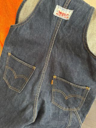 Peto vaquero Levi's etiqueta naranja