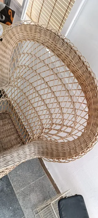 Sillón de mimbre LEER ANUNCIO