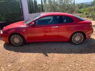 Alfa Romeo GT 2005