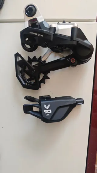 Cambio y pulsador SRAM 90
