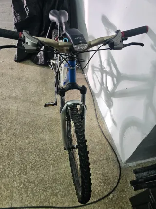 Bicicleta Montaña Decathlon Blanca/Azul