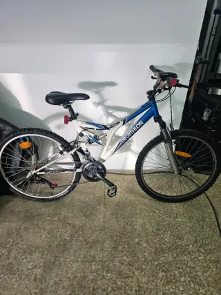 Bicicleta Montaña Decathlon Blanca/Azul