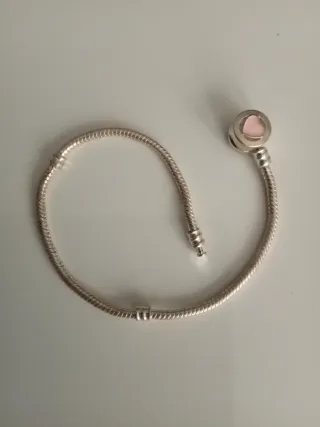 Pulsera tipo Pandora plata y corazón rosa